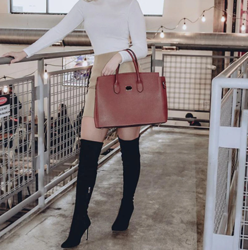 abphilosopher's tweet image. 69% OFF / US$ 48.99
Solid Multifunction Crossbody Bag

Color: Red, Brown, Beige, Black, Blue
Material: PU
#bag #handbag #MultifunctionBag #womensfashion #giftforher #fallfashion #onlineshopping #WomensBags #CrossbodyBags #Affiliatelink

👇
pin.it/3P5OeD9 via @pinterest