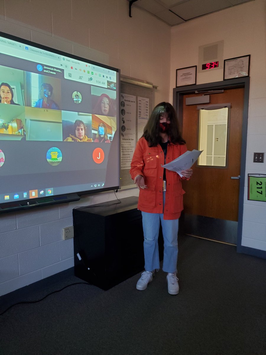 NBBIZTECH's tweet photo. No barriers in hybrid setting!Business &amp; Careers students presented their innovative business ideas virtually and in 217. Q/A followed.Hands were up in class and Meet. Didn't know if I should sit or stand!? LOL😀My NB Business students rock! @nbc_msprincipal @EmerMatt #nbnation https://t.co/VkYgqAnaR4