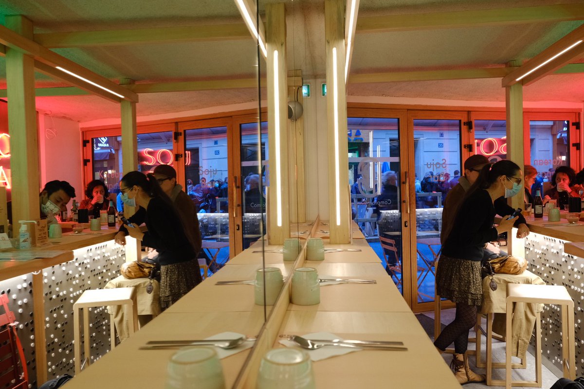 MelleBonPlan's tweet image. Ce soir on a découvert une chouette adresse coréenne à #Paris le Comptoir coréen #SojuBar rue Mazarine et ça tombait bien parce qu'aujourd'hui c'est #Chuseok la fête des moissons en Corée !
Mes restaurants coréens à Paris : mademoisellebonplan.fr/category/gastr…
📷 @NicolasDiolez X-T30