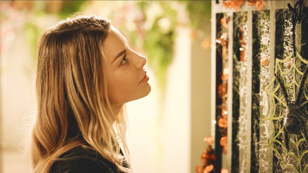 ladiesonlucifer's tweet photo. https://t.co/9QbU8w5zka