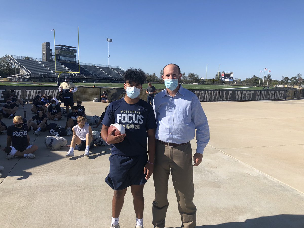 Farm Bureau Player if the Week is <a href="/LorennijNick/">Nicalos Lorennij</a> Nick had 19 tackles a TFL and a PBU!  Congrats Nick and thanks to <a href="/FarmBureau/">American Farm Bureau</a>!