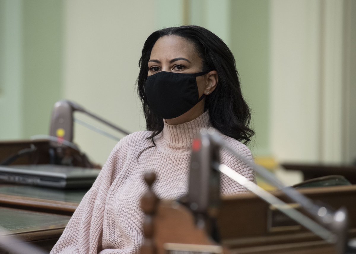 AssemblyDems's tweet photo. #LegUpdate: Legislation by @AsmAutumnBurke & @ASM_Irwin to require evaluations of prospective police officers for biases against race, gender, religion, disability & sexual orientation was signed into law #caleg https://t.co/DKJwwtzN77