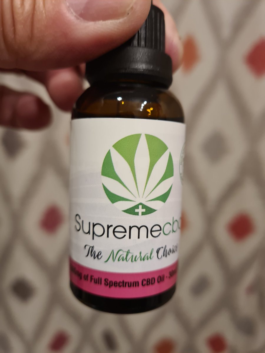 contiadunk's tweet photo. This #miracleinabottle arrived today speedy service thanks to @afowler06 #themanthatjustkeepsgiving thank you very much for all your help, keeps me walking pain free and thanks to @supreme_cbd what a product #youhavetriedtherestnowtrythebest https://t.co/Haj8uzpKq7