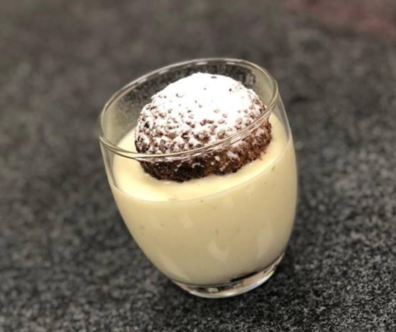 ArtemisDesign1's tweet photo. Γυάλινα ποτήρια...by @ArtemisDesign1!
#dessert #pastry #dessertmasters #sweet #patisserie #vanilla #cookies #chocolate #chocolat #profiteroles #profiterol #pastrychef https://t.co/6xYUHOZepU