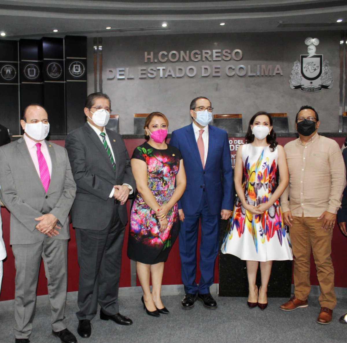 LupeBenavidesF's tweet photo. A pesar de la crisis en materia de Seguridad, salud y financiera a nivel nacional, nos informaste de avances significativos realizados por tu gobierno en nuestra Entidad. ¡Muchas felicidades!

2/2. https://t.co/uEg3dc4kBT