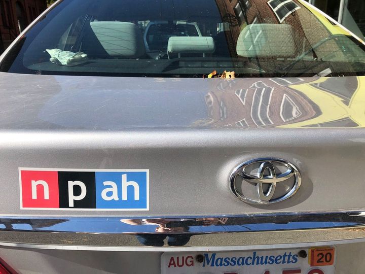GBH's tweet photo. The perfect bumpah stickah does exist!
(📸 via @Laur_Katz) https://t.co/SB2AabxZA9