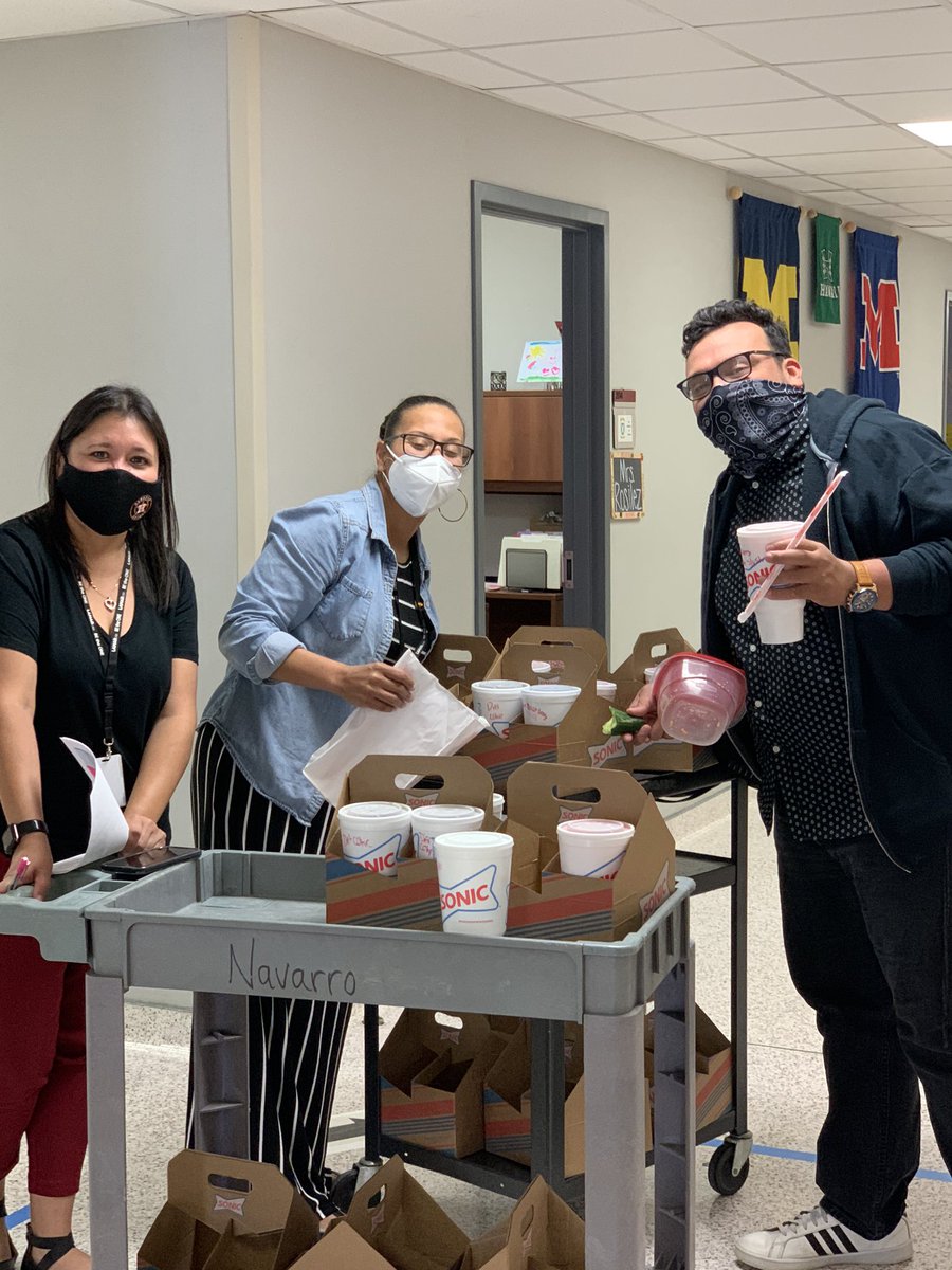 Rosie Compean tweet media