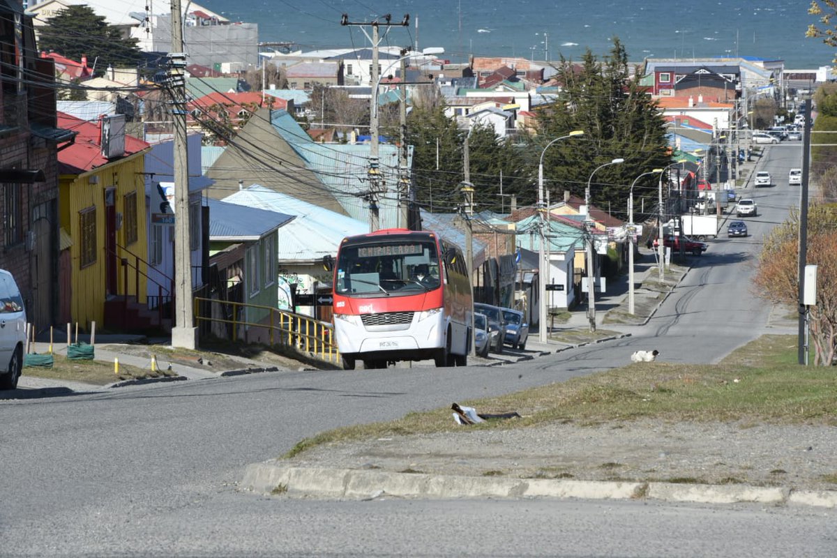 AscendalPArenas's tweet photo. La felicidad de ver nuestros buses en la linda ciudad de Punta Arenas!
#BringingCitiestoLife https://t.co/y0jbWvxM6q