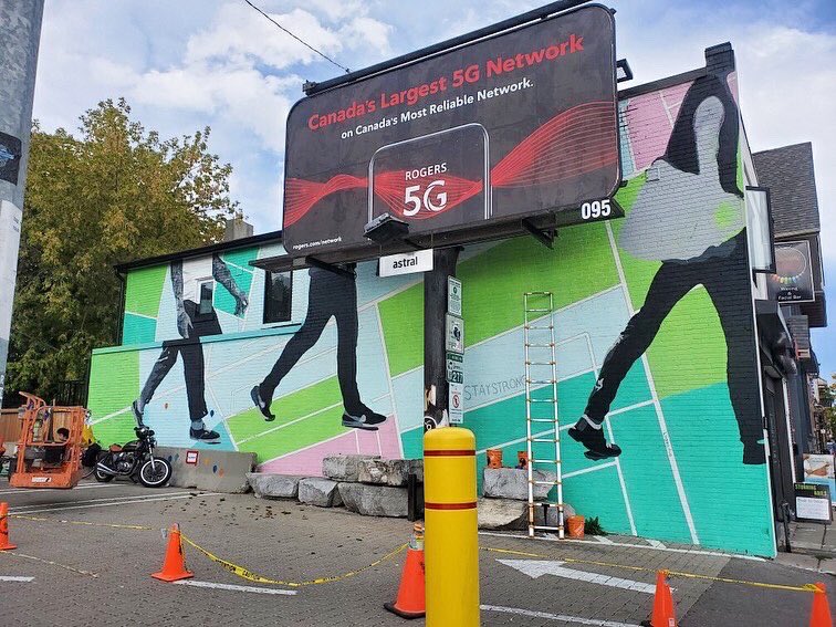EastEndArtsTO's tweet image. 📣 More exciting #DestinationDanforth mural progress! 📣 Murals led by artists Elicser Elliott, Monica Wickler &amp;amp; Poser are nearing their completion stages &amp;amp; we absolutely love seeing these beautiful pieces of street art come to life 😍. Two more murals to come so stay tuned! 🙌