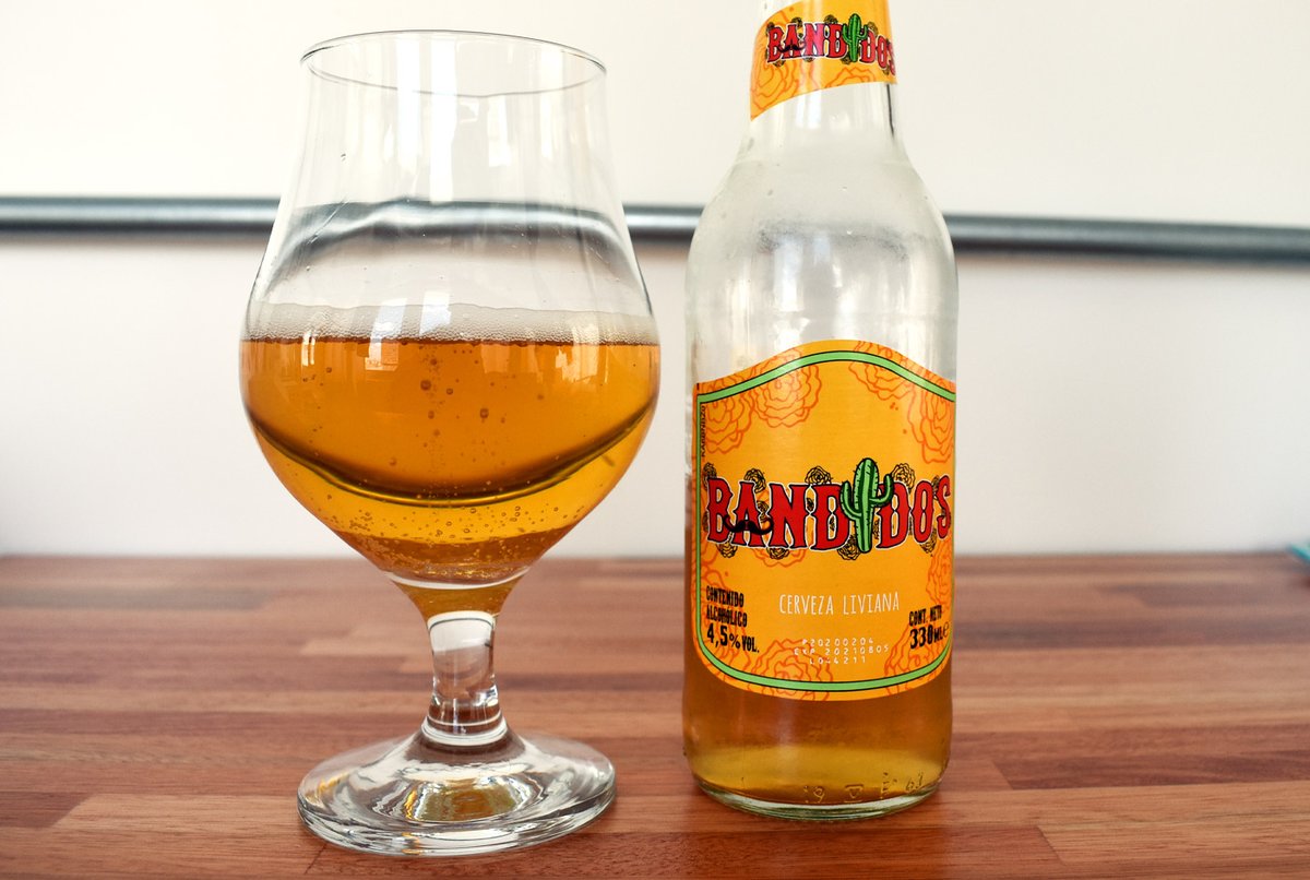 TomamosUna's tweet photo. Tomamos una Bandidos y te contamos qué tal está. Leélo acá: https://t.co/XPtlzZzhth  #cerveza #cervezaespañola #españa #uruguay #birra #biere #beertime #beer #beerlover #cervezarubia https://t.co/G3cPv47EaN