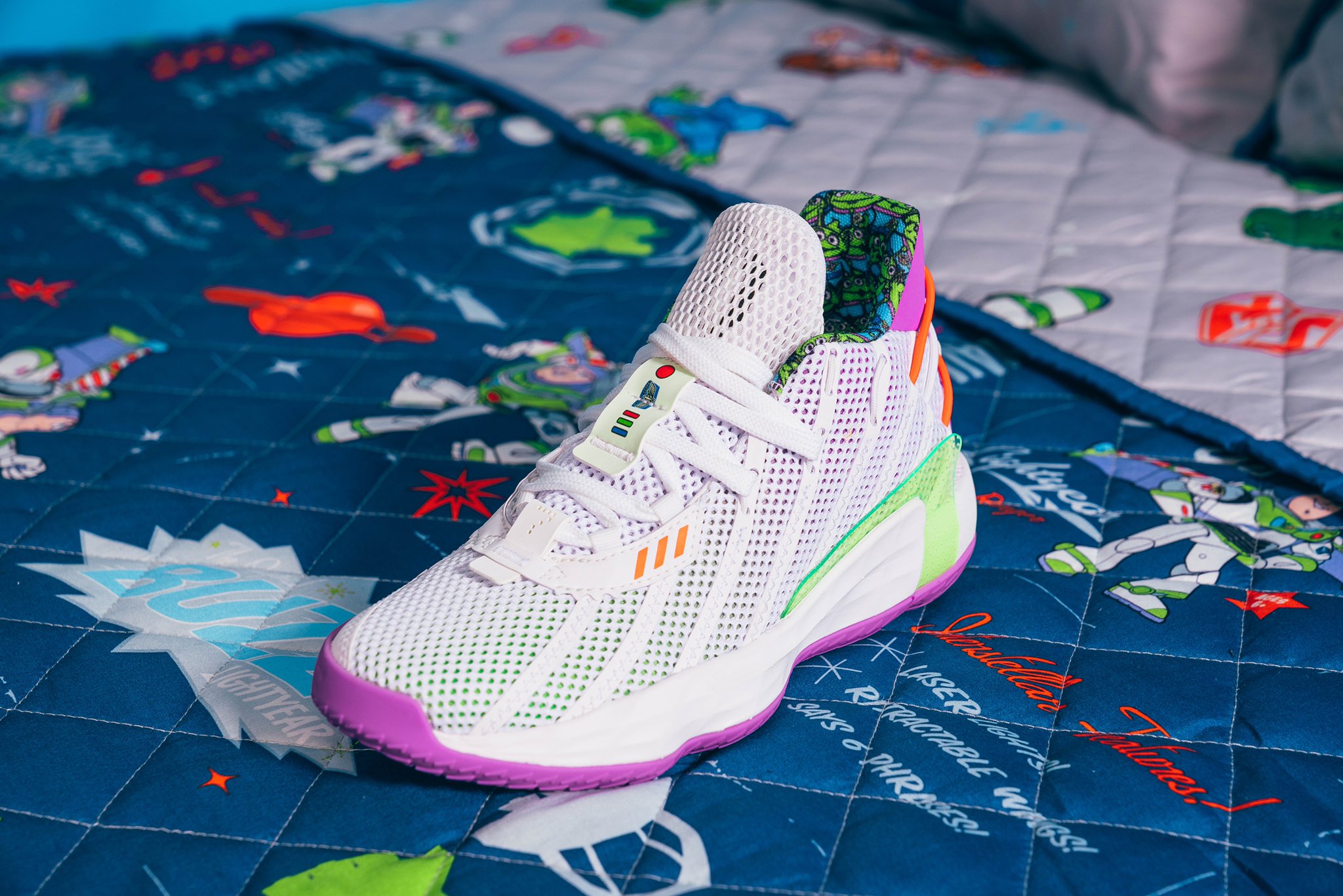 Buzz light year adidas online