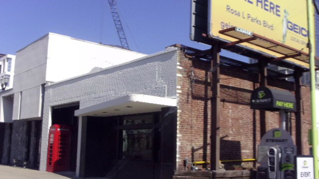 A small downtown Nashville building home to speakeasy Red Phone Booth has sold for $3.1 million — more than eight times the amount for which it changed hands about nine years ago. nashvillepost.com/business/devel…