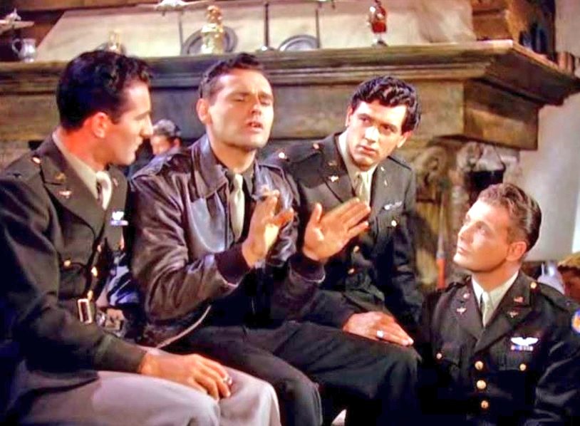 A pesar de reveses iniciales, debidos a una completa falta de formación como actor, firmó con Warner Brothers y desempeñó su primer papel en “Fighter Squadron “(1948), dirigida por Raoul Walsh.Fueron necesarias 38 tomas para que consiguiera decir con éxito uno de los diálogos.