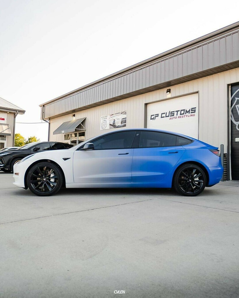 The Tesla Hub tweet media