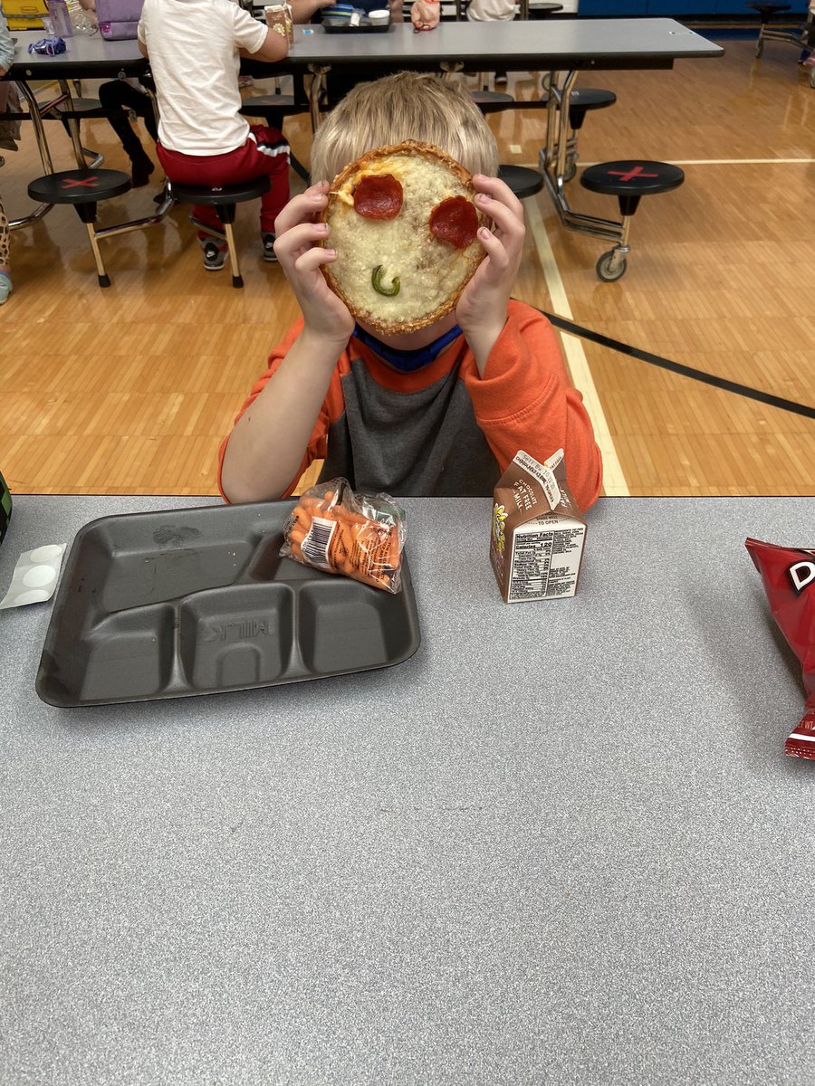 JennBottoms's tweet photo. Did you know it was National Smile Day! Our @WTBobcats enjoyed a smiling lunch! #smilingisfun https://t.co/AAUeYqYQ5q