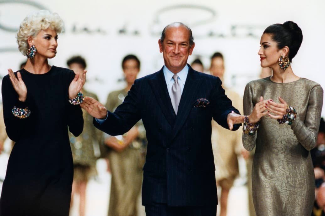 Day 16: 10/1From dressing Jackie Kennedy to his endless accolades across fashion, today's  #HispanicHeritageMonth is such a household name that he practically doesn't need this introduction -- the one & only Óscar Arístides Renta Fiallo, AKA Oscar de la Renta by Corbis