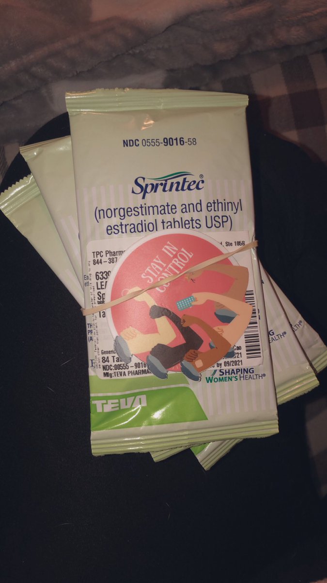 3 months of birth control, samples, and a cute little sticker all shipped to my house! So so amazing💕 #pillclub #stayincontrol
