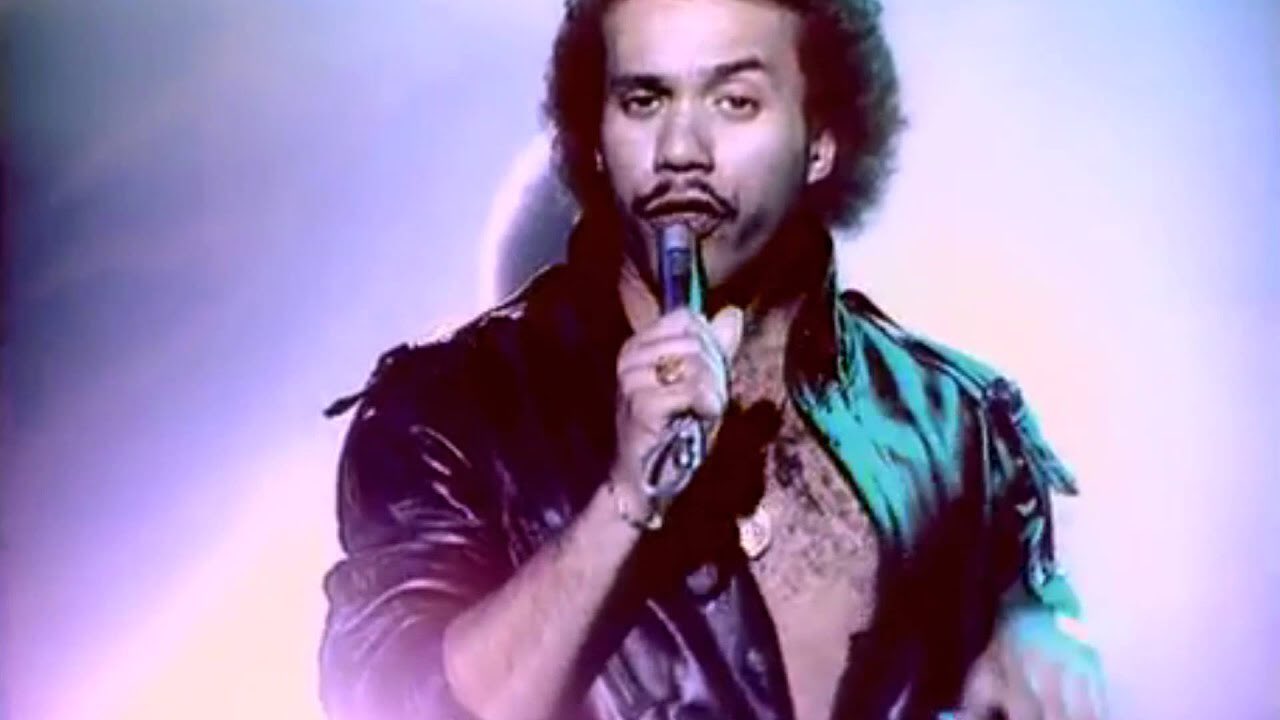 Shalamar - I Can Make You Feel Good 

 via Happy Birthday Howard Hewett 