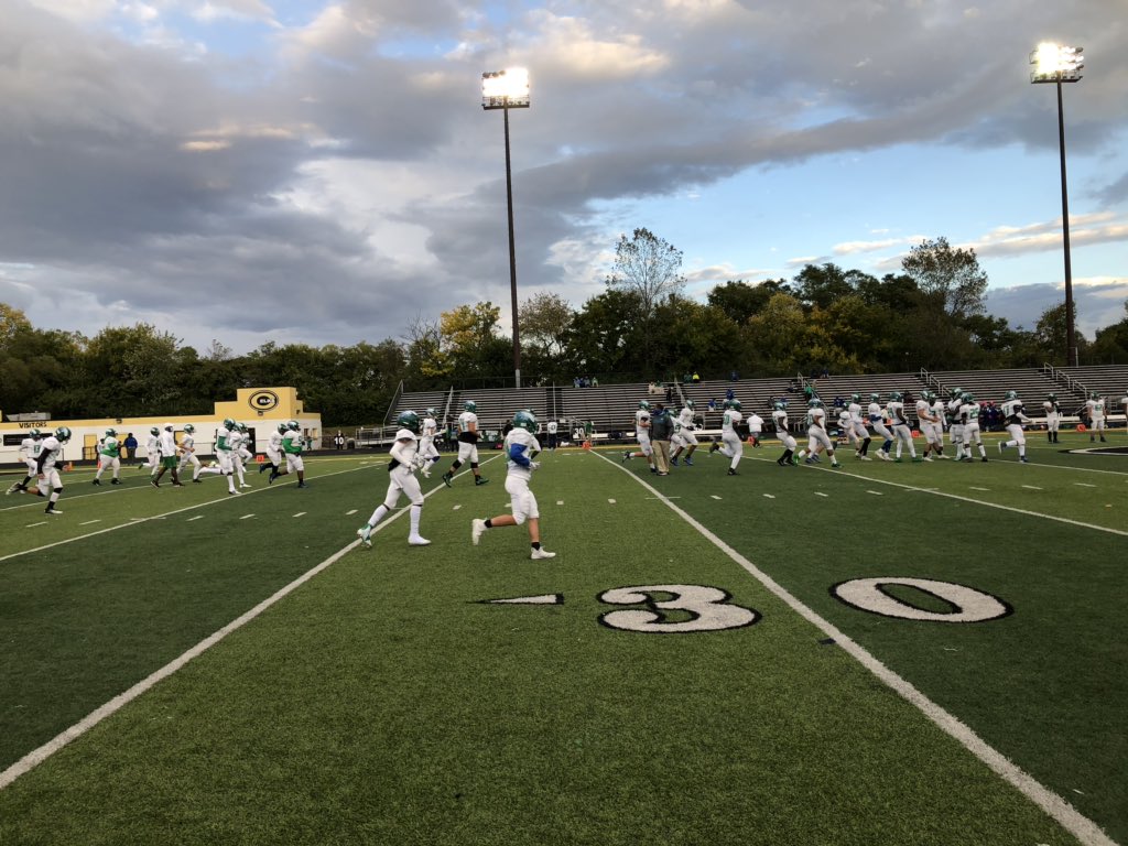 Bryan_Ault's tweet photo. At Centerville HS for Alter v. Chaminade-Julienne #XOSDigital https://t.co/DIJRUUEBdl