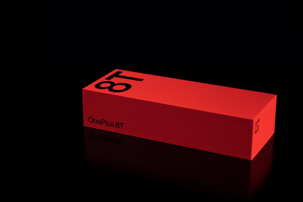 oneplus's tweet image. 3000 likes and we open the #OnePlus8T box. Deal?