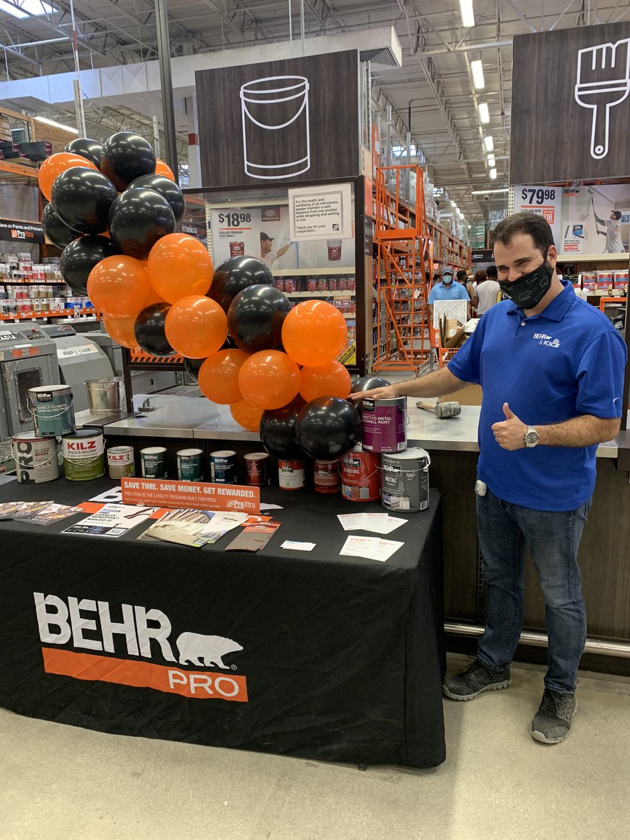 HdPro6306's tweet photo. Today’s Pro Xtra Perks Rollouts was a hit! Great job team! #hdpros #pro2020 #proxtraperks more pictures to come! https://t.co/Flt7fNykH0