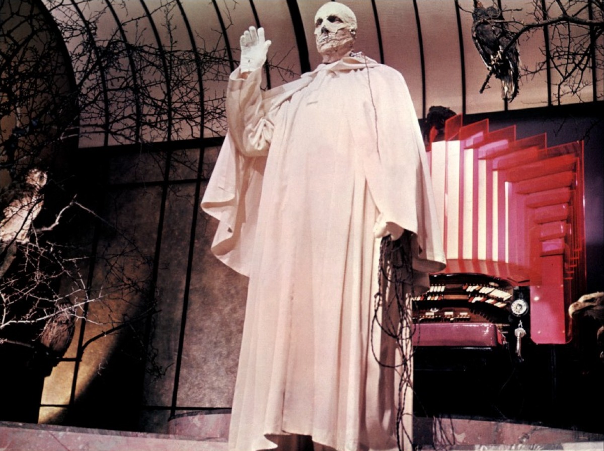 First horror movie of October: The Abominable Dr. Phibes