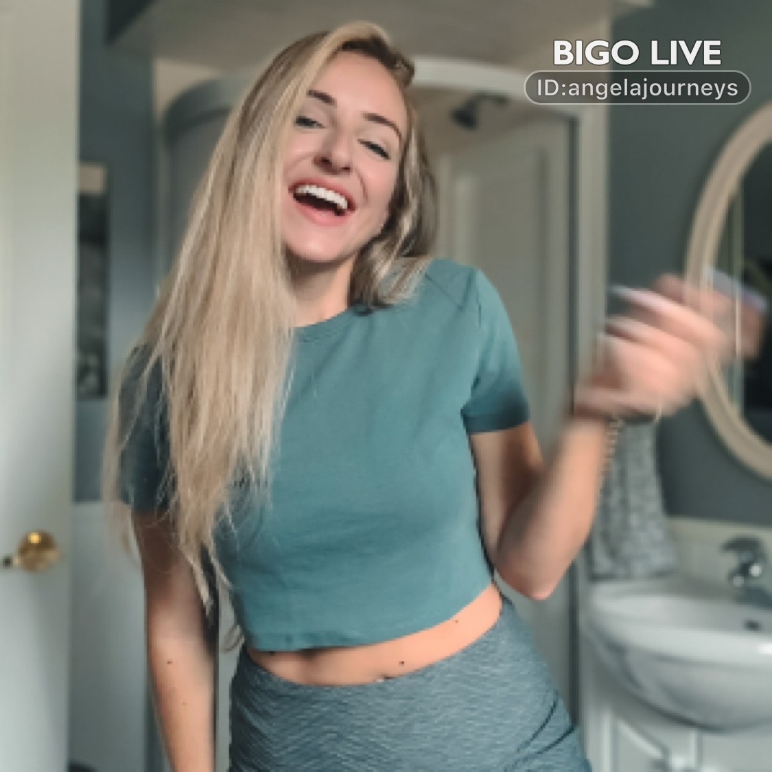 bdrake593's tweet image. Come and see ⚡•𝔸ℕ𝔾𝔼𝕃•⚡'s LIVE in #BIGOLIVE: #chill PK time!! 💖  
slink.bigovideo.tv/gqWBgo