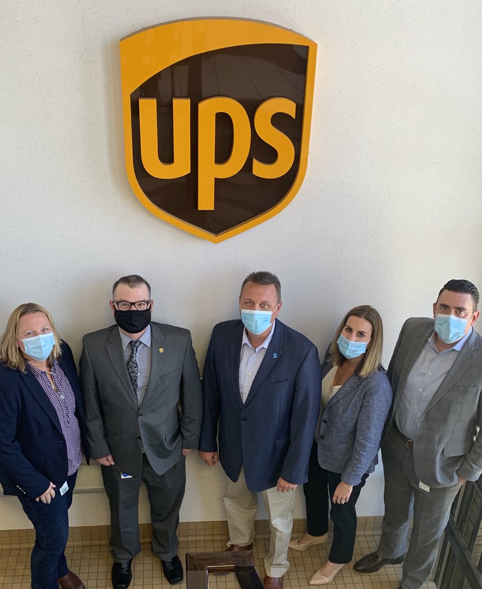 Congratulations Faz! Mike Fazzalaro, the new Business Manager in the Riverbend center!! ⁦<a href="/OhioValUPSers/">Ohio Valley UPSers</a>⁩ ⁦<a href="/PackageUps/">CincinnatiPackageDivisionUPS</a>⁩ ⁦<a href="/UPSers/">UPSers</a>⁩ ⁦<a href="/charles01221963/">Hank</a>⁩ ⁦<a href="/RayHatton/">Devin Ray Hatton</a>⁩ ⁦<a href="/EastUPSers/">East Region UPSers</a>⁩ ⁦<a href="/IndyUps/">JBKB</a>⁩