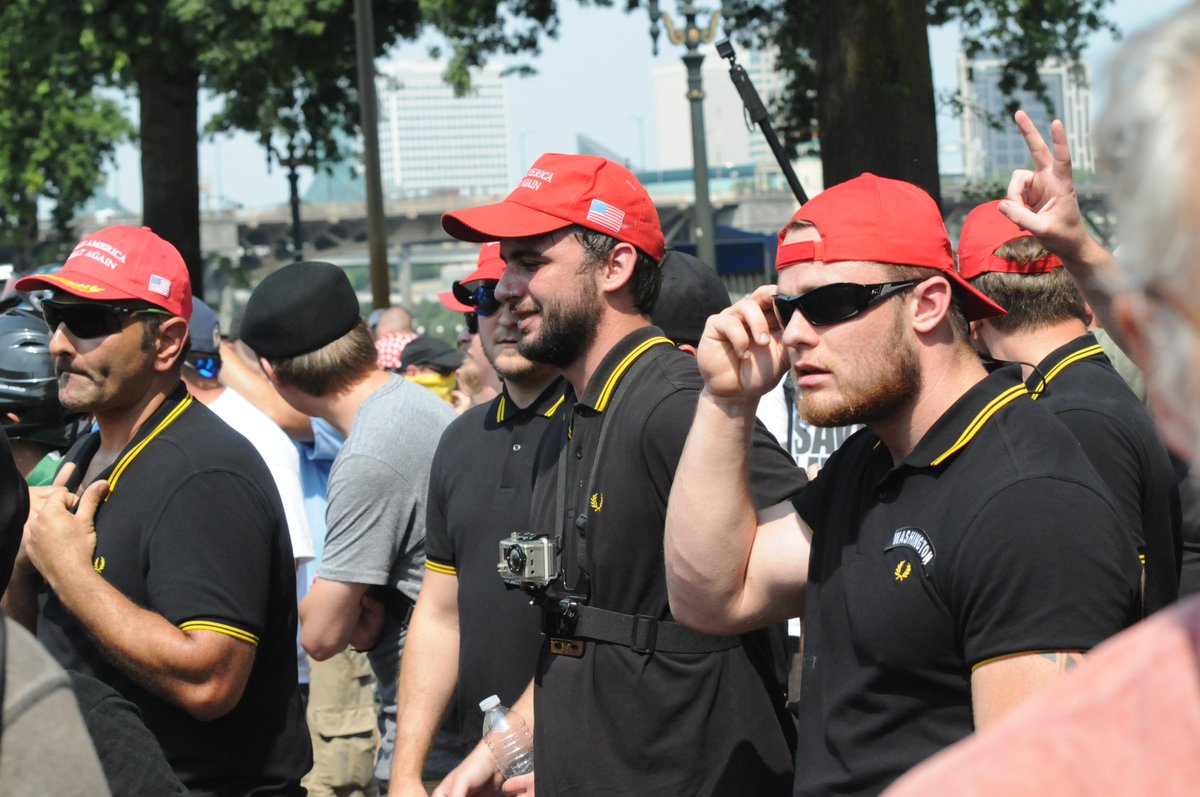 9) More Proud Boys leading the fights in Portland, alongside white nationalists and neo-Nazis.