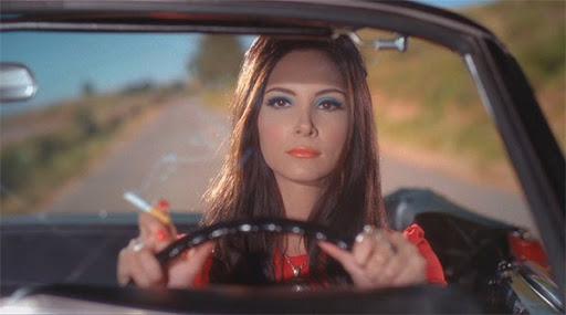 This is a perfect movie to watch on spooky season if you don& #39;t want to get too scared, since this is more of a comedy horror than actual horror. It also has a stunning cinematography. So you might have to give it a watch! Written and Directed By: Anna Biller