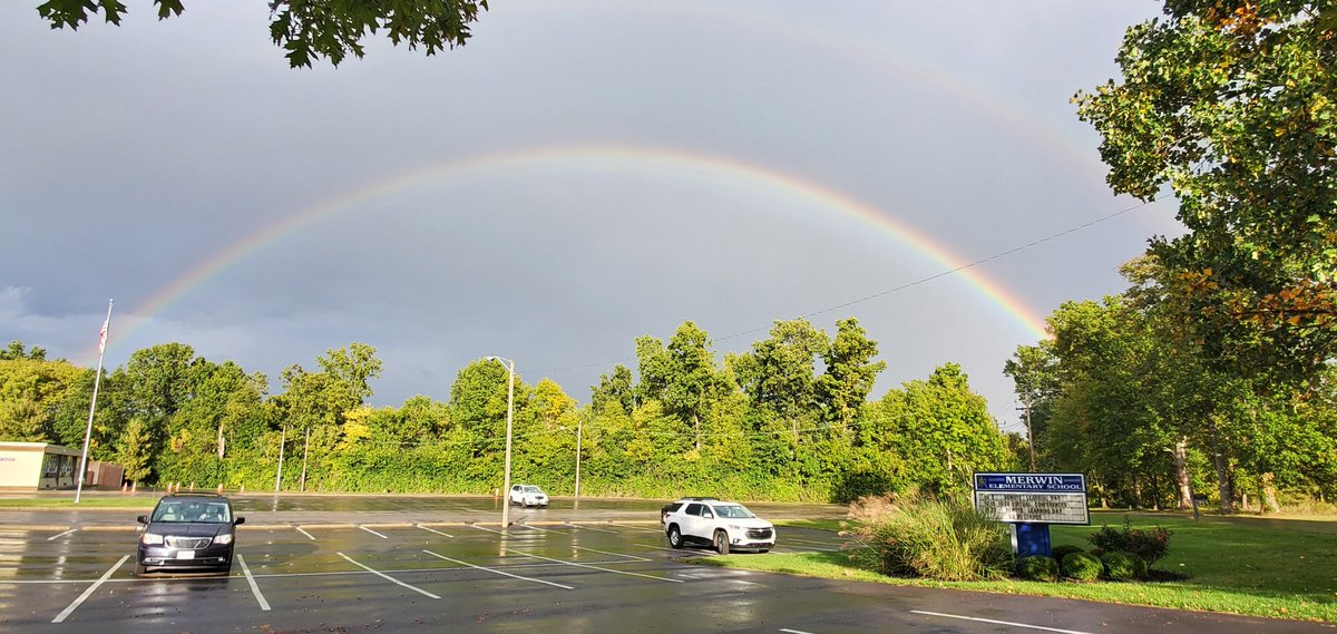 TeixeiraKatie's tweet photo. Was lucky to see a beautiful rainbow leaving @MerwinMustangs this evening #TogetherWC https://t.co/UZmaqcMsaj