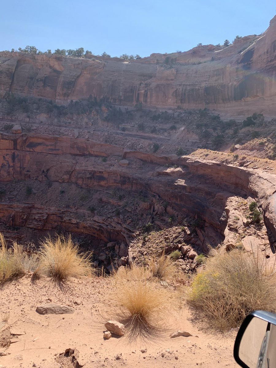 WillTScottKY's tweet photo. Take the short cut, they said. It’ll be fun, they said. https://t.co/hHa6al0Ll2