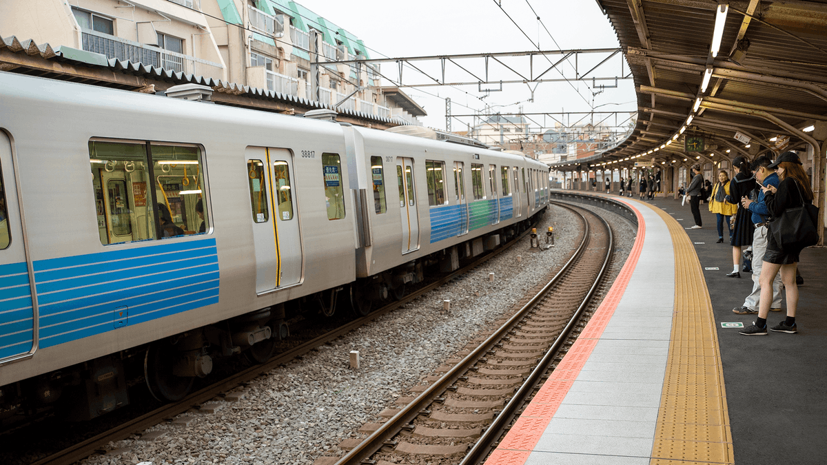 Just as first-century apostles used Roman roads to rapidly spread the gospel, missionaries Chris and Lindsey Carter are forming and leading a team of Jesus followers to plant 20 churches along a highly-traveled rail line in Japan. hsd.bz/z2Twi1 #missionaries