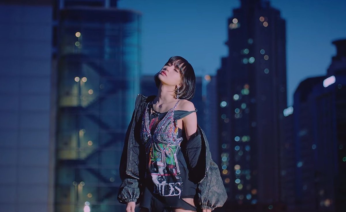 лалиса манобан претти саведж. блакпинк лиса и дженни. Blackpink jennie and lisa. Feat lisa of blackpink.