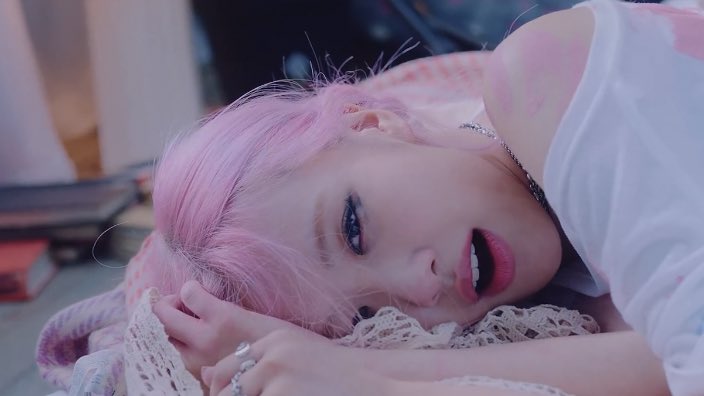 they are the lovesick girls 💔
#LovesickGirls #THEALBUM  #BLACKPINK