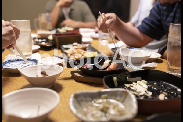 Gimyzrfx 昨日は写真acで47枚ダウンロードされました 多くダウンロードされた飲み会の写真です 他にも多くのフリー素材があります プロフィールのリンクからどうぞ Gimyzrfx T Co 2irfym0rhv 宴会 食事 飲み会 写真 イメージ 写真ac