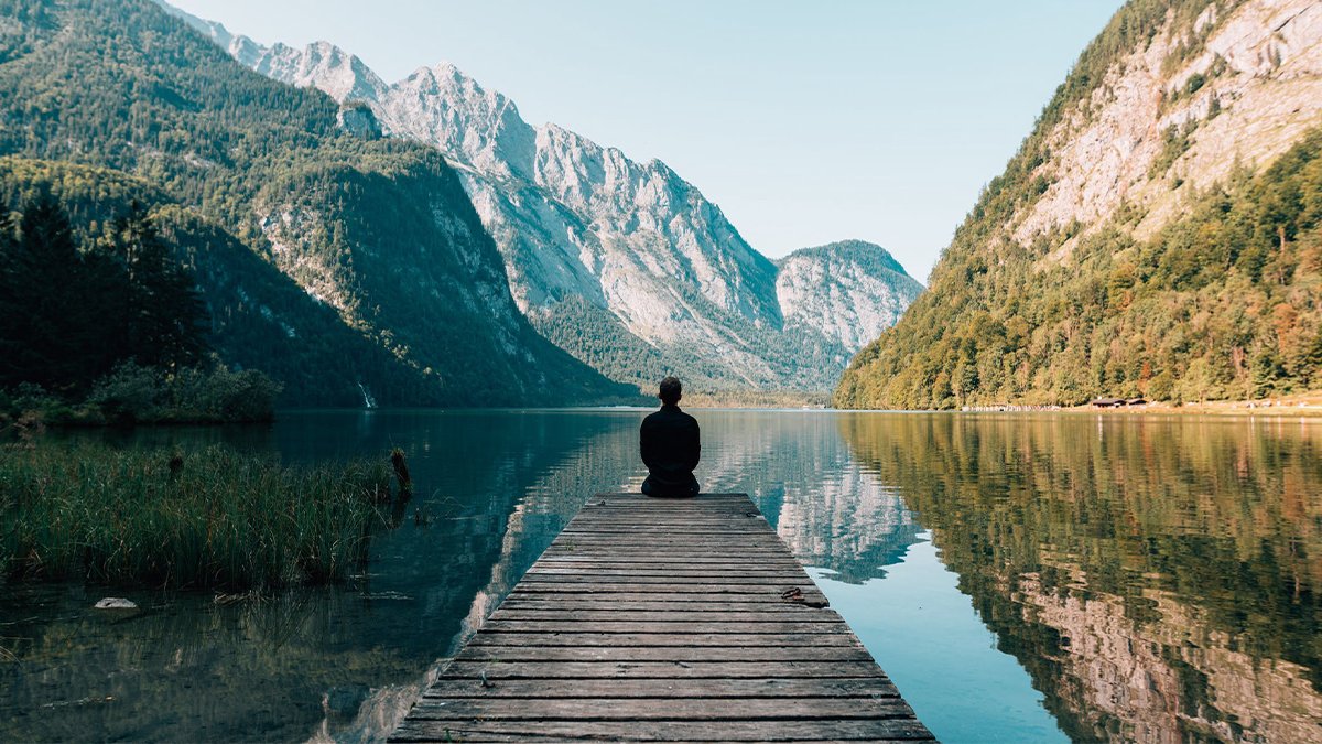 aao_ophth's tweet photo. Burnout is real in the health care field. Our Physician Wellness site explores the topic and offers resources for the #wellbeing of those who look after ours. https://t.co/amIKmKKhYP #mentalhealth #suicideprevention https://t.co/W4qC6dIAzL