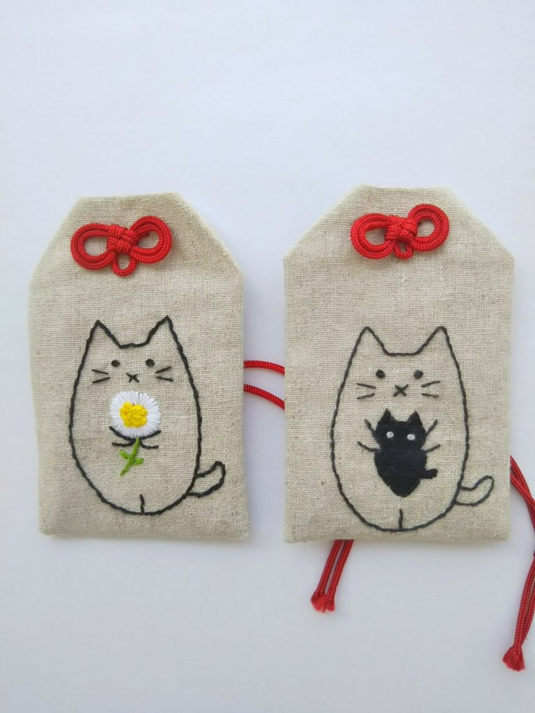はる 猫ひげお守り袋 抜け落ちた猫ちゃんのおひげを入れるお守り袋です 今回から裏地を付けています 羊毛フェルトを使ったのと シンプル刺繍のみのタイプがあります 夜にはミンネにアップできそうです 羊毛フェルト Minne はる 猫ひげお守り袋 抜け落ちた猫ちゃんのおひげを入れるお守り袋です 今回から裏地を付けています 羊毛フェルトを使ったのと シンプル刺繍のみのタイプがあります 夜にはミンネにアップできそうです 羊毛フェルト Minne