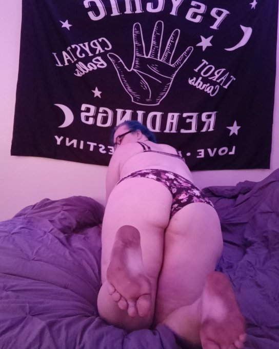 Check out my onlyfans to see the full set https://t.co/xAwiheQWr6<a href="/tag/fetishmodel"class="tags"><span>#fetishmodel</span></a><a href="/tag/footfetishnation"class="tags"><span>#footfetishnation</span></a><a href="/tag/sexysoles"class="tags"><span>#sexysoles</span></a><a href="/tag/bootypics"class="tags"><span>#bootypics</span></a>