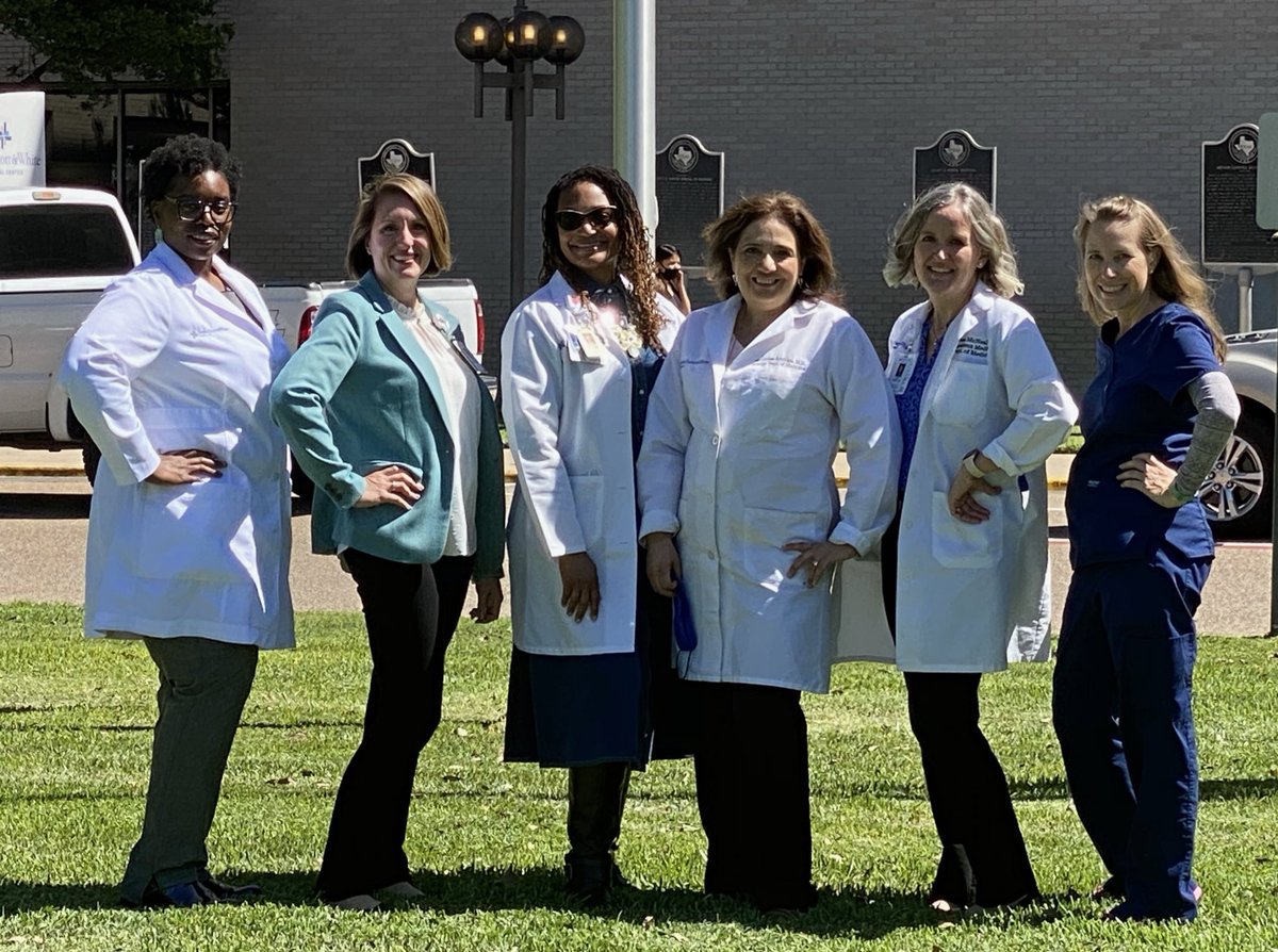 Tresa Muir McNeal (@tresamcnealmd) on Twitter photo One day late for #WIM month! Here are some amazing women physician leaders who are division directors <a href="/BSWHTemple_IMED/">Baylor Scott & White Temple IM Dept and Residency</a> <a href="/bswhealth_Templ/">Baylor Scott & White in Temple</a> @DrS_Henderson Dr. Laurel Kilpatrick, Dr. Aval Green, Dr. Mercedes Arroliga, me, <a href="/GutGirlMD/">Dawn Sears, MD, FACG</a> Thanks for all that you do!! One day late for #WIM month! Here are some amazing women physician leaders who are division directors <a href="/BSWHTemple_IMED/">Baylor Scott & White Temple IM Dept and Residency</a> <a href="/bswhealth_Templ/">Baylor Scott & White in Temple</a> @DrS_Henderson Dr. Laurel Kilpatrick, Dr. Aval Green, Dr. Mercedes Arroliga, me, <a href="/GutGirlMD/">Dawn Sears, MD, FACG</a> Thanks for all that you do!!