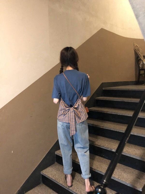 lilypetals_'s tweet photo. 🧺 OCT0102 เสื้อยืด+เอี๊ยมลายสก๊อต

งานนำเข้า เสื้อยืดแขนสั้น+เอี๊ยมสายเดี่ยวลายสก๊อตผูกหลัง น่ารักมากกก มีให้เลือก 2 สีนะคะรุ่นนี้ ผ้าคอตตอนใส่สบาย

♡ Size: อก 36-50 / รอบแขน 13-18 / ยาว 22
♡ Color: White / Navy

🍎 — Price: 250 .-

#เสื้อผ้าสไตล์เกาหลี #เสื้อผ้าพร้อมส่ง https://t.co/BRRsTk14SH
