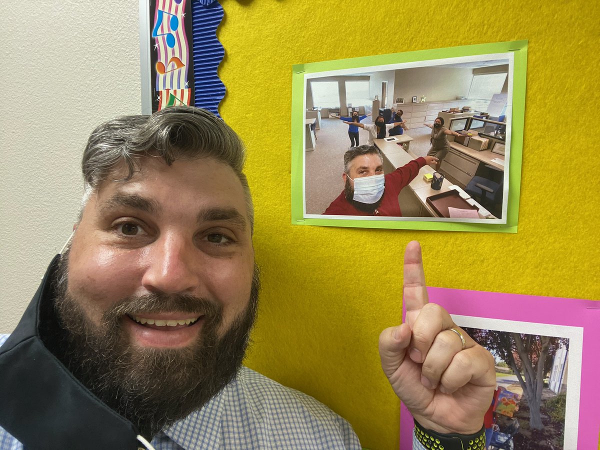 I LOVE that <a href="/Mikkola67/">Daniel Mikkola</a> took a selfie of his selfie!!!! 🤣 #theBEST Thanks for stopping by and for your generous baby shower gift!  #FSUSDfamily