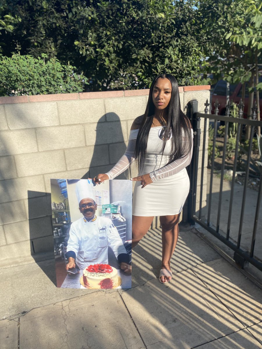 _munsiee's tweet photo. Today was so hard for me , but I am blessed to have had you in my life daddy 🤍 #resteasydaddy https://t.co/Qi1hJdGkLT