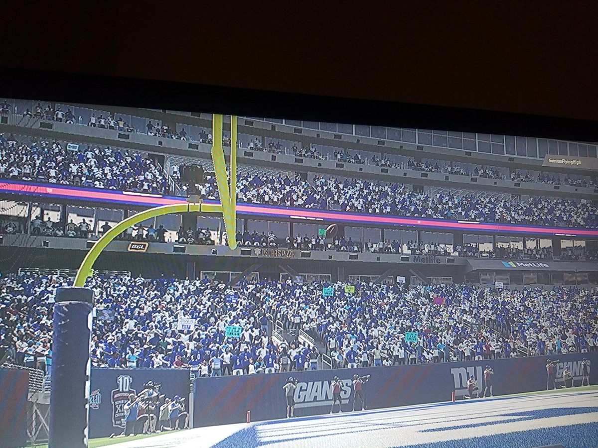 Tarbox42188's tweet photo. @DitkaNine 
#gmen #Madden21
#fixmaddenfranchise #hardworkpaysoff
After a tough loss at home to the eagles giants head coach will stress preparation over rest. No love lost on Gano for attempting a very long FG (69 yards) back to the drawing board. https://t.co/4ysg548zVh