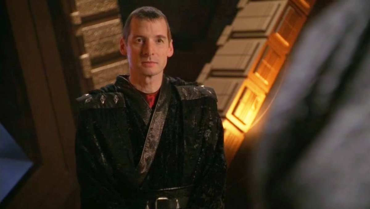atlantistvru's tweet photo. Happy #Birthday to #actor #AdrianHough (@Adey800), #Stargate #SG1 #Anubis' #Goauld #Scientist &amp; #SGA #Pranos the #Genii!!!

https://t.co/e5ShK8TquO
https://t.co/cj7kRFZqXx

#StargateSG1 #Atlantis #StargateAtlantis #SG #gueststar #AdeHough #HappyBirthday https://t.co/Qk4QFnpl15