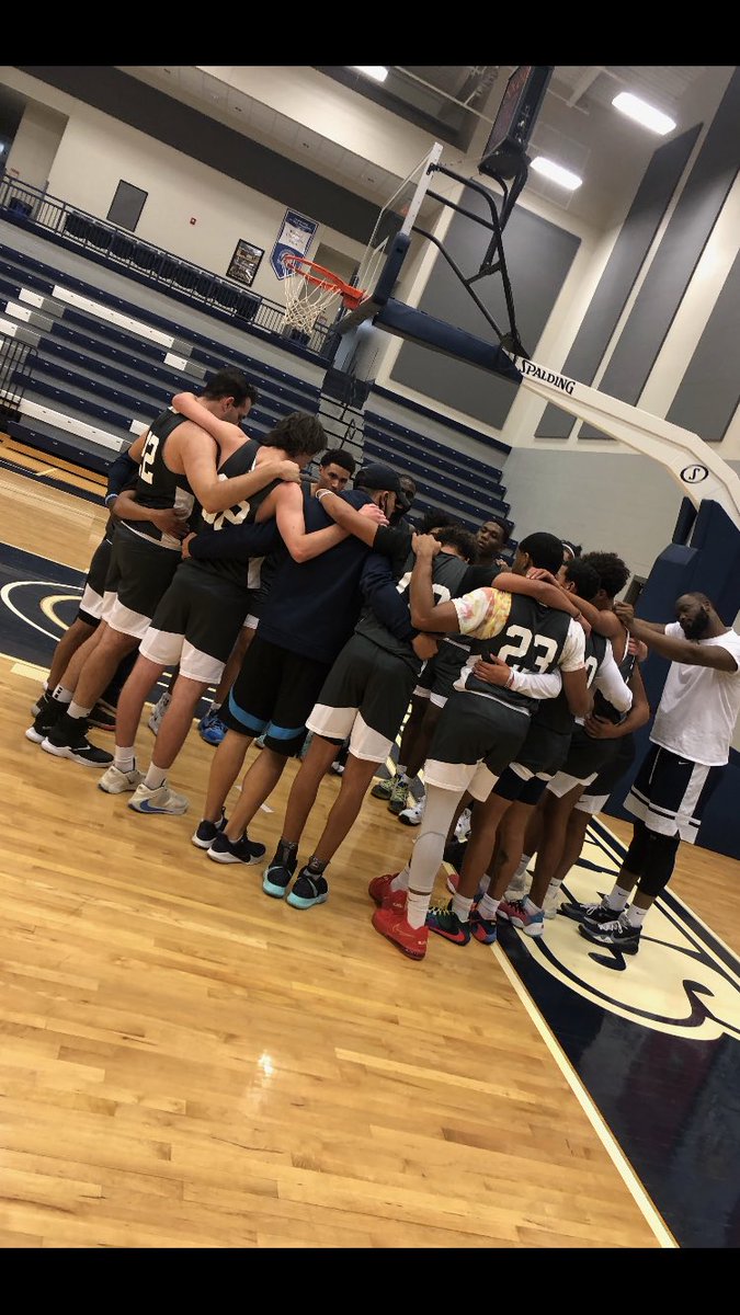 coachwcabrera's tweet photo. Views from Day 1 on the Mountain
#NoExcuses
#GoMounties https://t.co/S6Ap0oZJWO