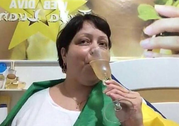 nutrijpablo's tweet image. O vento não ia me levar pra fora jojo? 
#EliminaçãoAFazenda #AFazanda12 #AFazanda #TeamBiel