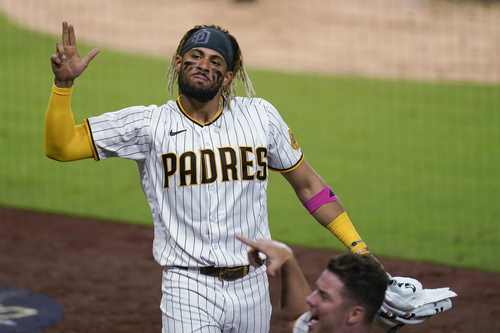 ESPNInsights's tweet photo. Fernando Tatis Jr. and Wil Myers are the 2nd pair of teammates in postseason history to each have 2 HR in the same game.

They join Babe Ruth and Lou Gehrig  (Game 3, 1932 World Series). https://t.co/zpAfVQzDY2