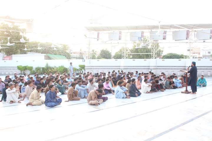 umraniAyazAli's tweet photo. ترتیل قرآن
کل وقتی مربی:حافظ مختیاراحمد کاندھڑو
بعد نماز فجر
تیسرا دن دن | "تدریس"1.0
#DAY.3 
#تدریس 1.0
بدھ 30 ستمبر تا اتوار 4 اکتوبر 2020 | کراچی
#Tadrees 1.0 #Al_Quran
#IJT #SindhJamiat https://t.co/gkhKOYsDUv