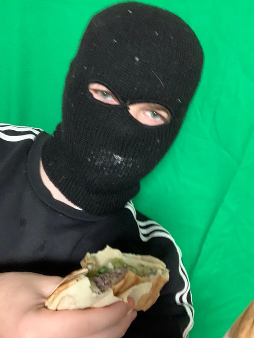 live in 2 hours https://t.co/807eIsSsSu<a href="/tag/quarantine"class="tags"><span>#quarantine</span></a>